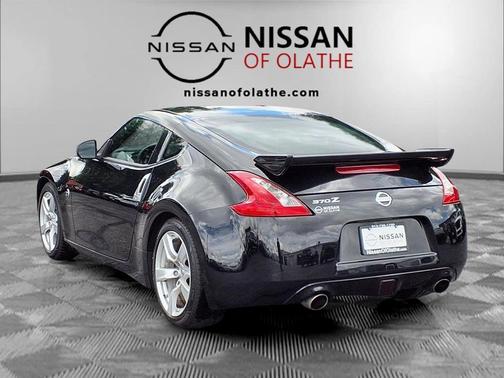 Magnetic Black Metallic 2011 Nissan 370Z Base