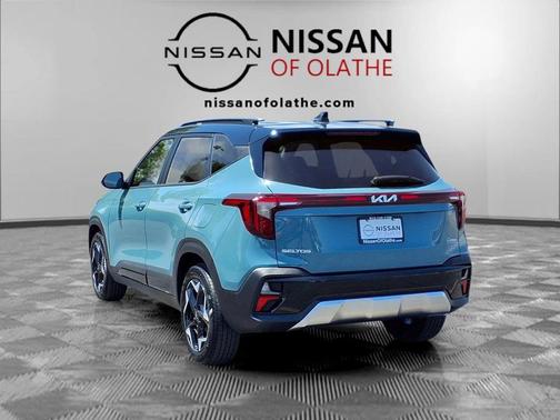 Pluton Blue/Black Roof 2025 Kia Seltos S