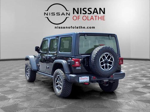 Black Clearcoat 2025 Jeep Wrangler Rubicon