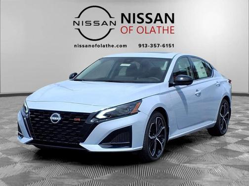 Gray Sky Pearl 2026 Nissan Altima SR FWD