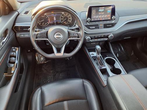 Gun Metallic 2023 Nissan Altima SR FWD