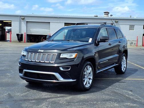 Brilliant Black Crystal Pearlcoat 2015 Jeep Grand Cherokee Summit