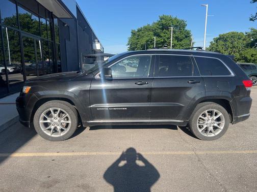 Brilliant Black Crystal Pearlcoat 2015 Jeep Grand Cherokee Summit