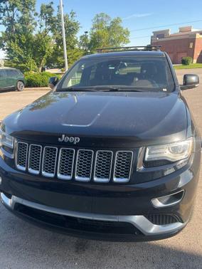 Brilliant Black Crystal Pearlcoat 2015 Jeep Grand Cherokee Summit
