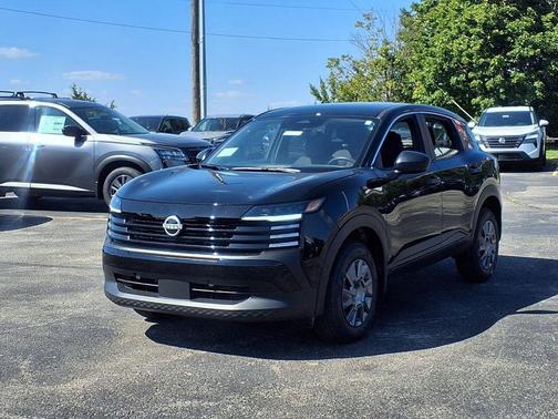 Super Black 2026 Nissan Kicks S