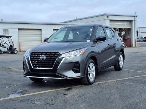 2025 Nissan Kicks Play S