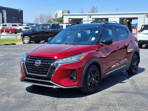 2021 Nissan Kicks SR