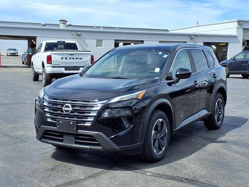 Super Black 2025 Nissan Rogue SV