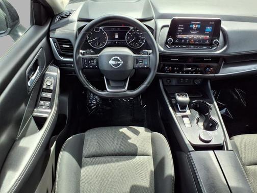 Super Black 2025 Nissan Rogue SV