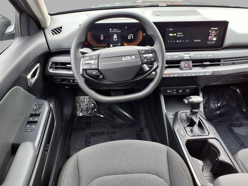 Interstellar Gray 2025 Kia K4 LXS