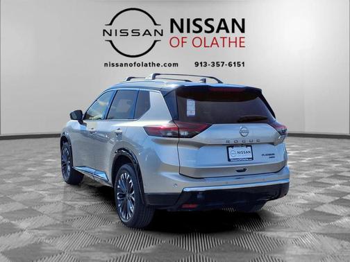 Champagne Silver Metallic 2026 Nissan Rogue Platinum