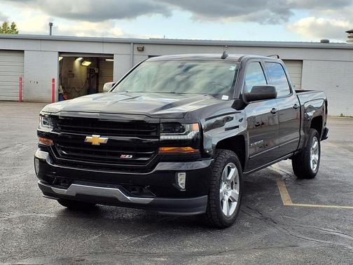 Black 2018 Chevrolet Silverado 1500 2LT