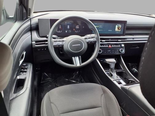 Phantom Black 2026 Hyundai TUCSON SEL