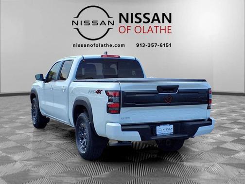 Glacier White 2026 Nissan Frontier PRO-4X