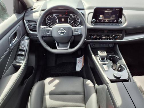 Super Black 2026 Nissan Rogue Dark Armor