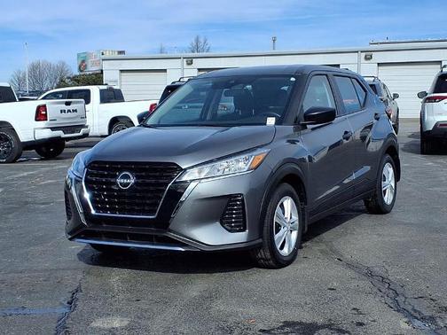 2025 Nissan Kicks Play S