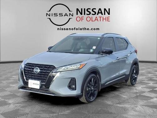 2021 Nissan Kicks SR