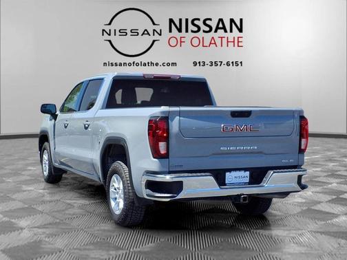 Thunderstorm Gray 2024 GMC Sierra 1500 SLE