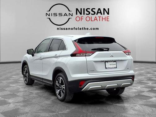 Silver 2025 Mitsubishi Eclipse Cross SE