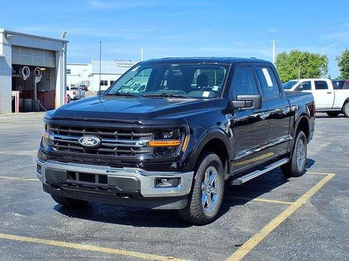 Black Metallic 2025 Ford F-150 XLT