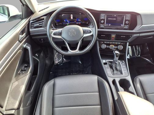 Black 2024 Volkswagen Jetta 1.5T SE