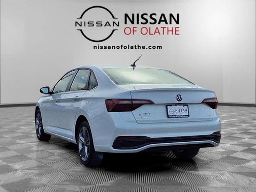 Black 2024 Volkswagen Jetta 1.5T SE