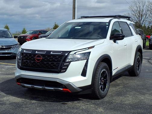 Everest White Pearl Tricoat 2026 Nissan Pathfinder Rock Creek