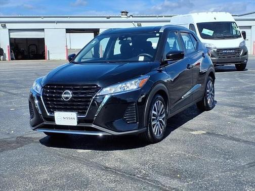 2022 Nissan Kicks SV