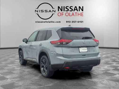 Boulder Gray Pearl 2026 Nissan Rogue SV