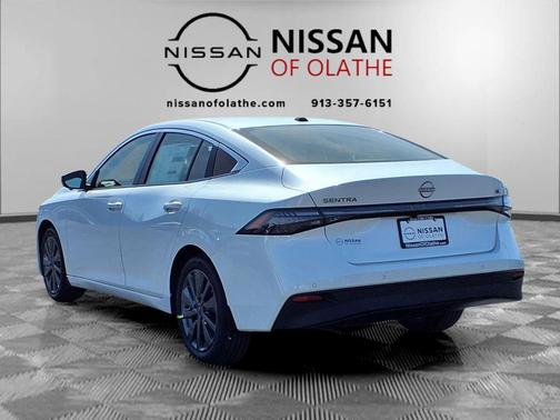 Aspen White Tricoat 2026 Nissan Sentra SL