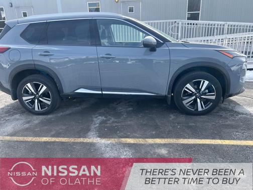 Boulder Gray Pearl 2021 Nissan Rogue SL
