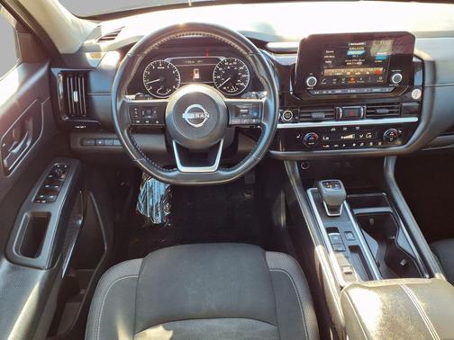 Deep Ocean Blue Pearl 2024 Nissan Pathfinder SV FWD