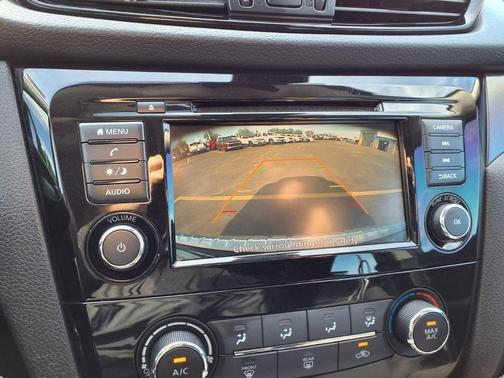 Magnetic Black Pearl 2020 Nissan Rogue Sport S