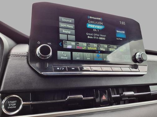 Silver 2024 Mitsubishi Outlander SE 2.5 2WD