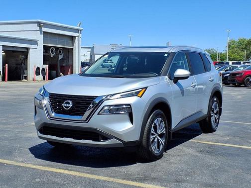Brilliant Silver Metallic 2023 Nissan Rogue SV