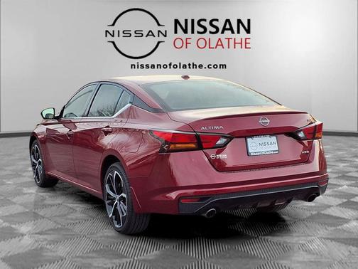 Scarlet Ember 2024 Nissan Altima SR Intelligent AWD