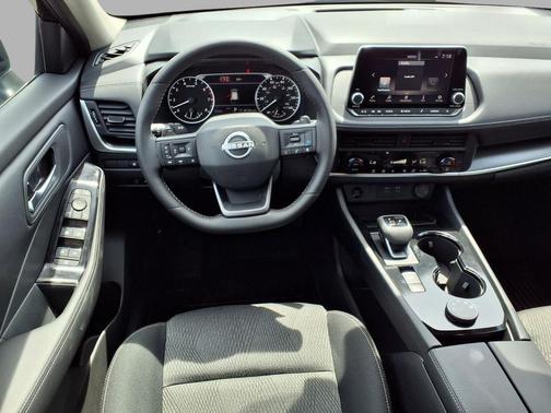 Super Black 2026 Nissan Rogue SV