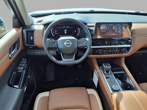 Everest White Pearl Tricoat 2026 Nissan Pathfinder Platinum