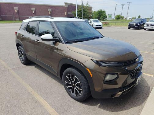 Zeus Bronze Metallic 2022 Chevrolet Trailblazer ACTIV