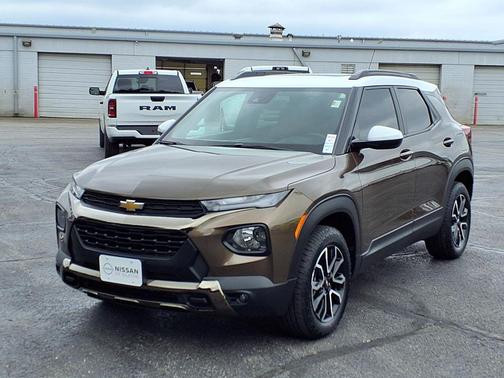Zeus Bronze Metallic 2022 Chevrolet Trailblazer ACTIV