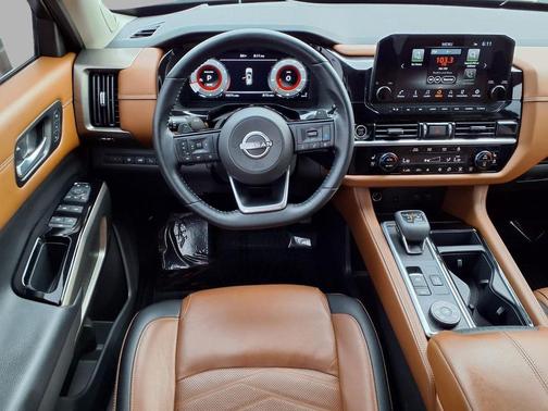 Boulder Gray Pearl 2023 Nissan Pathfinder Platinum 4WD