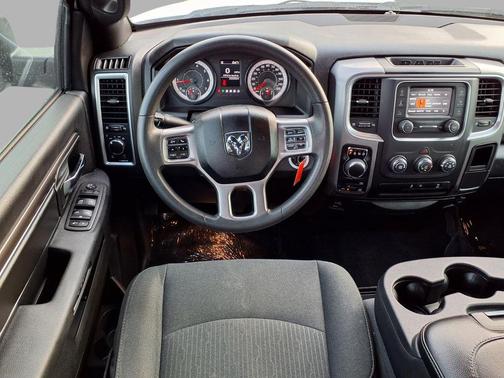 Bright White Clearcoat 2024 RAM 1500 Classic Warlock Crew Cab 4x4 5'7' Box