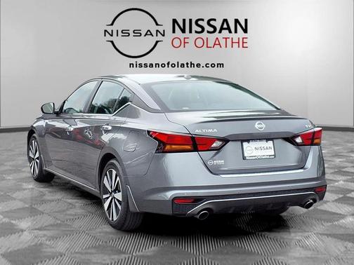 Gun Metallic 2021 Nissan Altima 2.5 SV