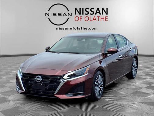 Garnet Pearl Metallic 2024 Nissan Altima 2.5 SV