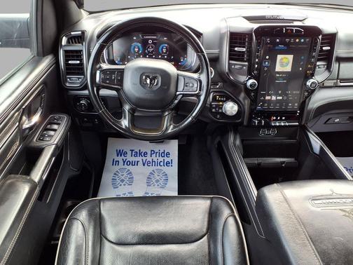 Delmonico Red Pearlcoat 2023 RAM 1500 Limited