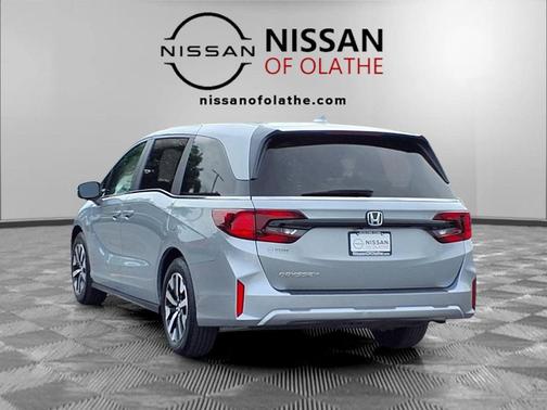 Silver 2025 Honda Odyssey EX-L