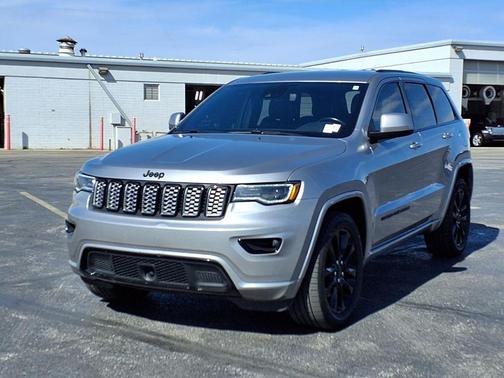 2021 Jeep Grand Cherokee Laredo