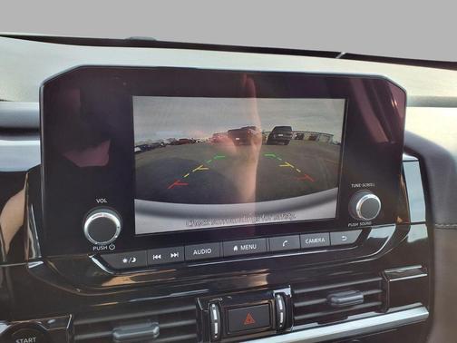 2025 Nissan Pathfinder SV 4WD