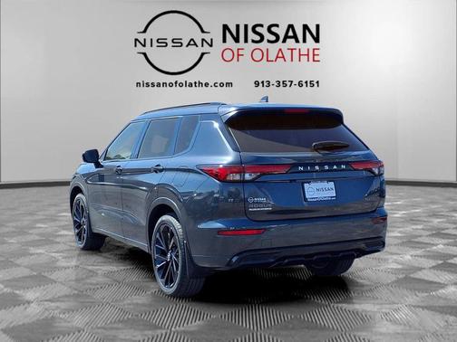 Moonrock Gray 2026 Nissan Rogue Platinum