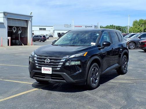 Super Black 2025 Nissan Rogue SV